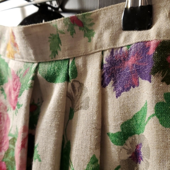 Vintage High-waisted Koret Floral Pleated Skirt - Picture 2 of 5